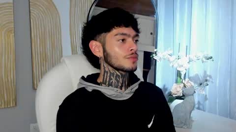 Snapshot of mihailleroy chatting on February 21, 12:49 am MIHAIL LEROY finally independent model online show from February 21, 12:49 am