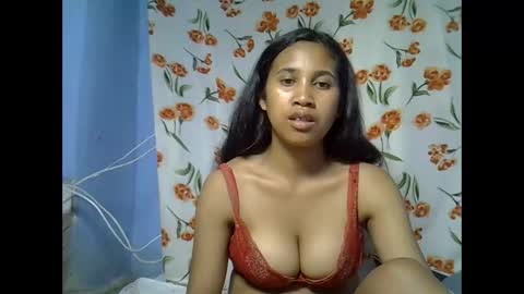 Snapshot of mihpretties chatting on November 28, 10:29 am mihpretties online show from November 28, 10:29 am