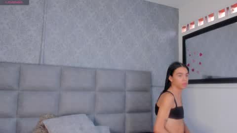 Snapshot of miia03 chatting on March 16, 11:36 am Miia online show from March 16, 11:36 am