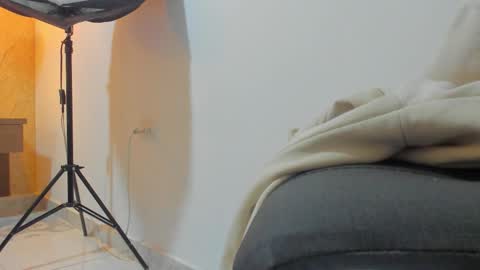 Snapshot of miia03 chatting on March 28, 11:32 am Miia online show from March 28, 11:32 am