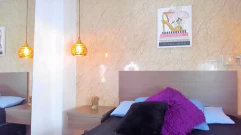 Snapshot of miia03 chatting on March 30, 12:06 pm Miia online show from March 30, 12:06 pm