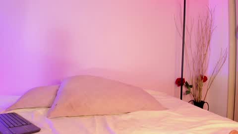 Miia Brooklyn  online show from January 17, 3:43 pm