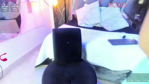 Snapshot of miia_deluxe_ chatting on June 14, 1:58 am miia_deluxe_ online show from June 14, 1:58 am