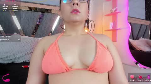Snapshot of miia_deluxe_ chatting on July 7, 6:47 am miia_deluxe_ online show from July 7, 6:47 am