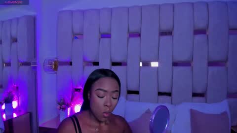 Miia Schwarz  online show from February 18, 9:44 pm