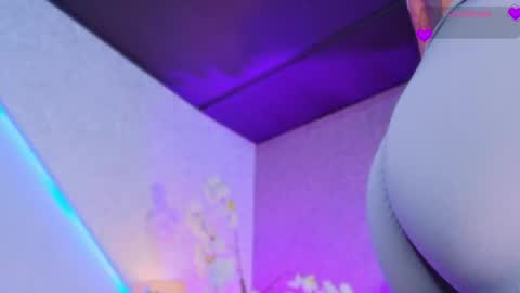 miia_sttone online show from May 8, 4:12 pm
