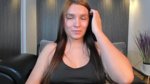 Miia 3 online show from January 9, 2:51 pm