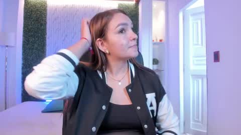 Miia 3 online show from October 4, 11:52 am