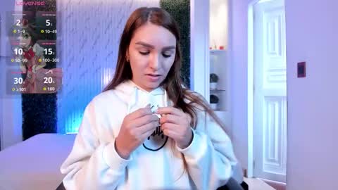 Miia 3 online show from October 25, 12:13 pm