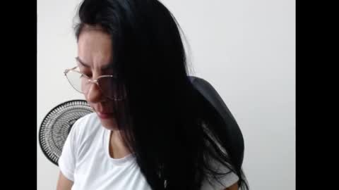 miia_teylorr online show from February 1, 2:02 pm