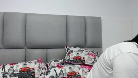 miia_teylorr online show from March 11, 9:15 pm