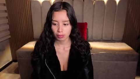 miiaa_evans1 online show from March 22, 1:25 pm