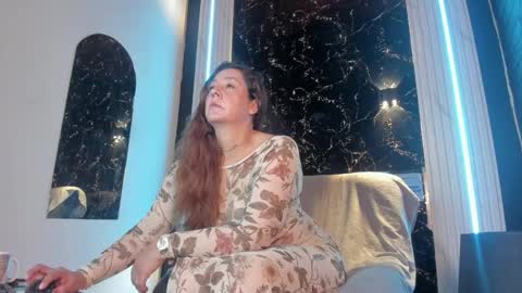 Snapshot of miiss_evaa chatting on October 24, 11:28 am miiss_evaa online show from October 24, 11:28 am