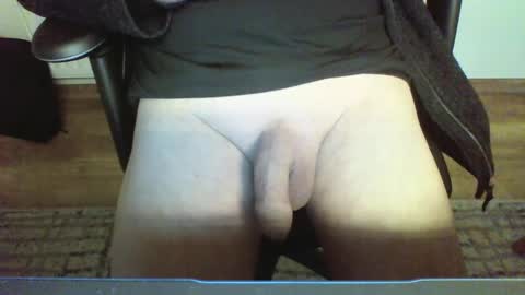 Snapshot of mik116 chatting on January 16, 1:04 pm mik online show from January 16, 1:04 pm