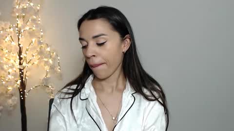 Mika online show from October 1, 9:59 am