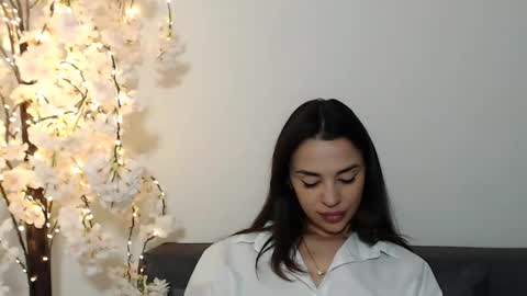 Mika online show from October 30, 4:52 pm