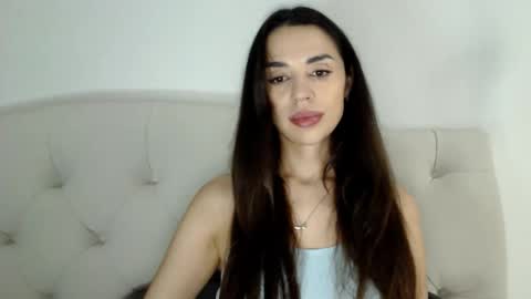 Mika online show from November 21, 8:07 pm