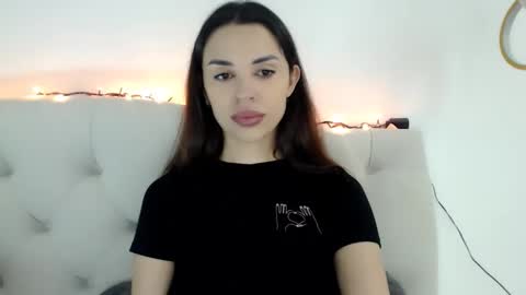 Mika online show from December 15, 12:20 pm