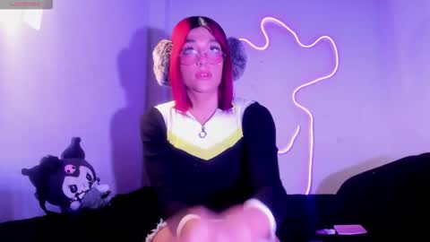 Snapshot of mika_velvet chatting on September 13, 7:46 pm mika_velvet online show from September 13, 7:46 pm