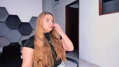 Mikaela blondie bigass online show from April 27, 7:01 pm