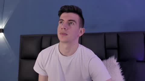 mikael online show from September 25, 5:22 am