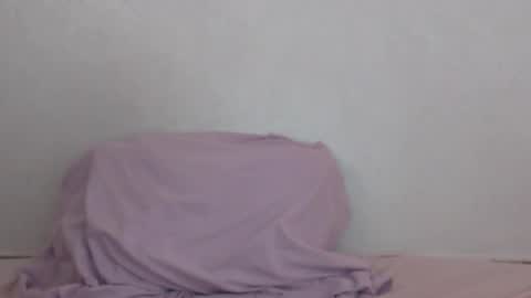 Snapshot of mikahdos chatting on December 2, 11:23 am SORAYA online show from December 2, 11:23 am
