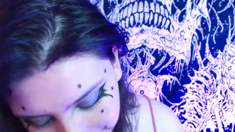 Snapshot of mikaskullcs chatting on October 10, 6:45 am Mika online show from October 10, 6:45 am