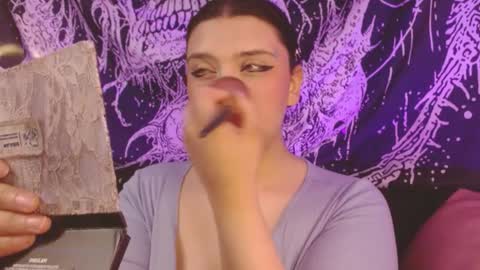 Snapshot of mikaskullcs chatting on January 15, 9:40 pm Mika online show from January 15, 9:40 pm