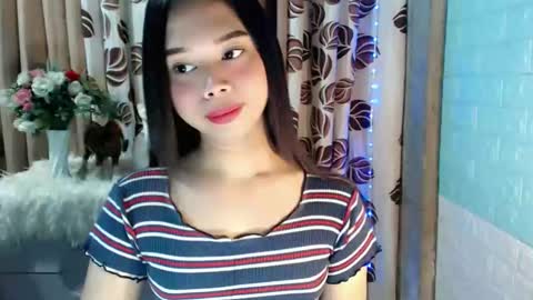 Snapshot of mikaygoddessxx chatting on March 26, 10:26 pm Mikay online show from March 26, 10:26 pm
