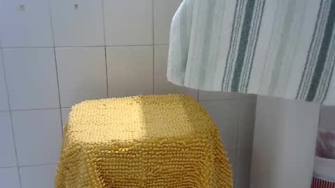 Snapshot of mike26051 chatting on January 23, 8:56 pm mike26051 online show from January 23, 8:56 pm