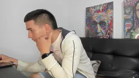 Snapshot of mike3xxx chatting on October 5, 11:35 pm mike3xxx online show from October 5, 11:35 pm