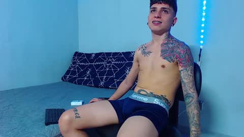 Snapshot of mike777jr chatting on December 31, 2:25 pm Mike IMDEPENDIENT MODEL online show from December 31, 2:25 pm
