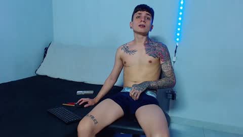 Snapshot of mike777jr chatting on February 2, 2:02 pm Mike IMDEPENDIENT MODEL online show from February 2, 2:02 pm