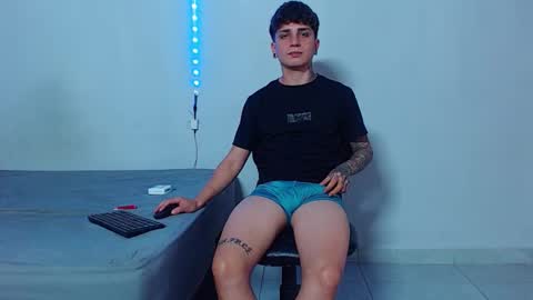 Mike IMDEPENDIENT MODEL online show from October 19, 4:40 pm