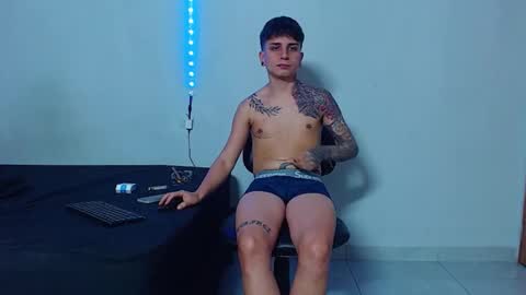 Mike IMDEPENDIENT MODEL online show from November 23, 2:55 am