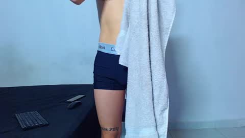 Mike IMDEPENDIENT MODEL online show from May 14, 1:51 pm