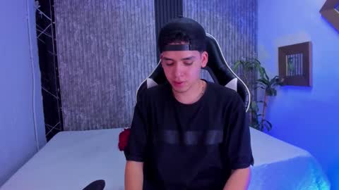 Mike 0233 online show from October 15, 5:18 am