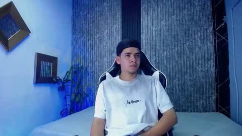 Mike 0233 online show from October 16, 4:46 am