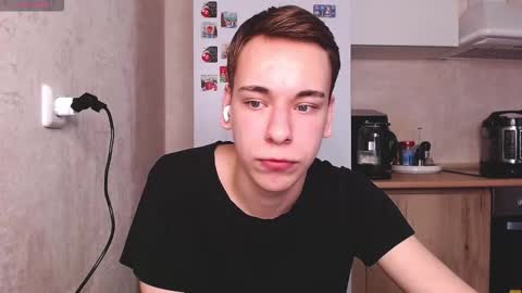 Snapshot of mike_0312 chatting on October 14, 9:32 am mike_0312 online show from October 14, 9:32 am