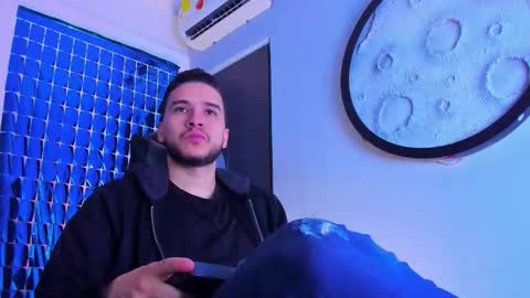 Mike  online show from March 6, 11:17 am