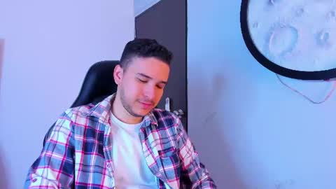 Mike  online show from July 3, 12:00 pm