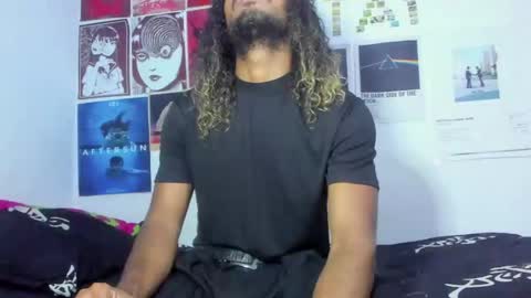 Snapshot of mike__thomson_ chatting on December 24, 12:22 am mike__thomson_ online show from December 24, 12:22 am
