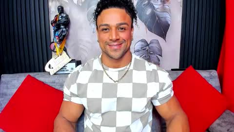   online show from October 26, 9:37 am