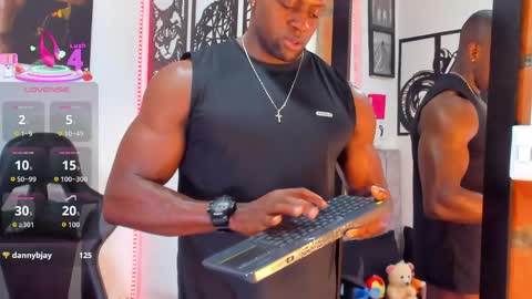 mike kilian1 online show from May 16, 3:22 pm