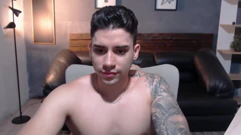 Snapshot of mike_montoya chatting on March 21, 2:27 am Mike Montoya online show from March 21, 2:27 am