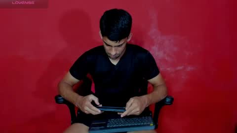 mike_shelby21 online show from May 3, 9:43 pm