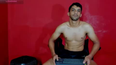 mike_shelby21 online show from May 4, 6:15 pm