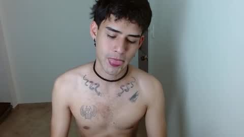 mike_smith03 online show from April 10, 3:39 pm