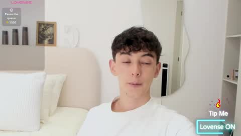 Mikebelf4 online show from May 18, 1:02 am