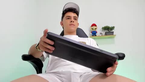 Snapshot of mikecooper_ chatting on February 3, 2:53 am Mike Cooper online show from February 3, 2:53 am